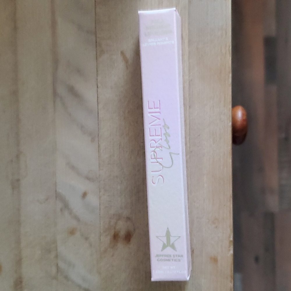 JSC Supreme gloss in wifey